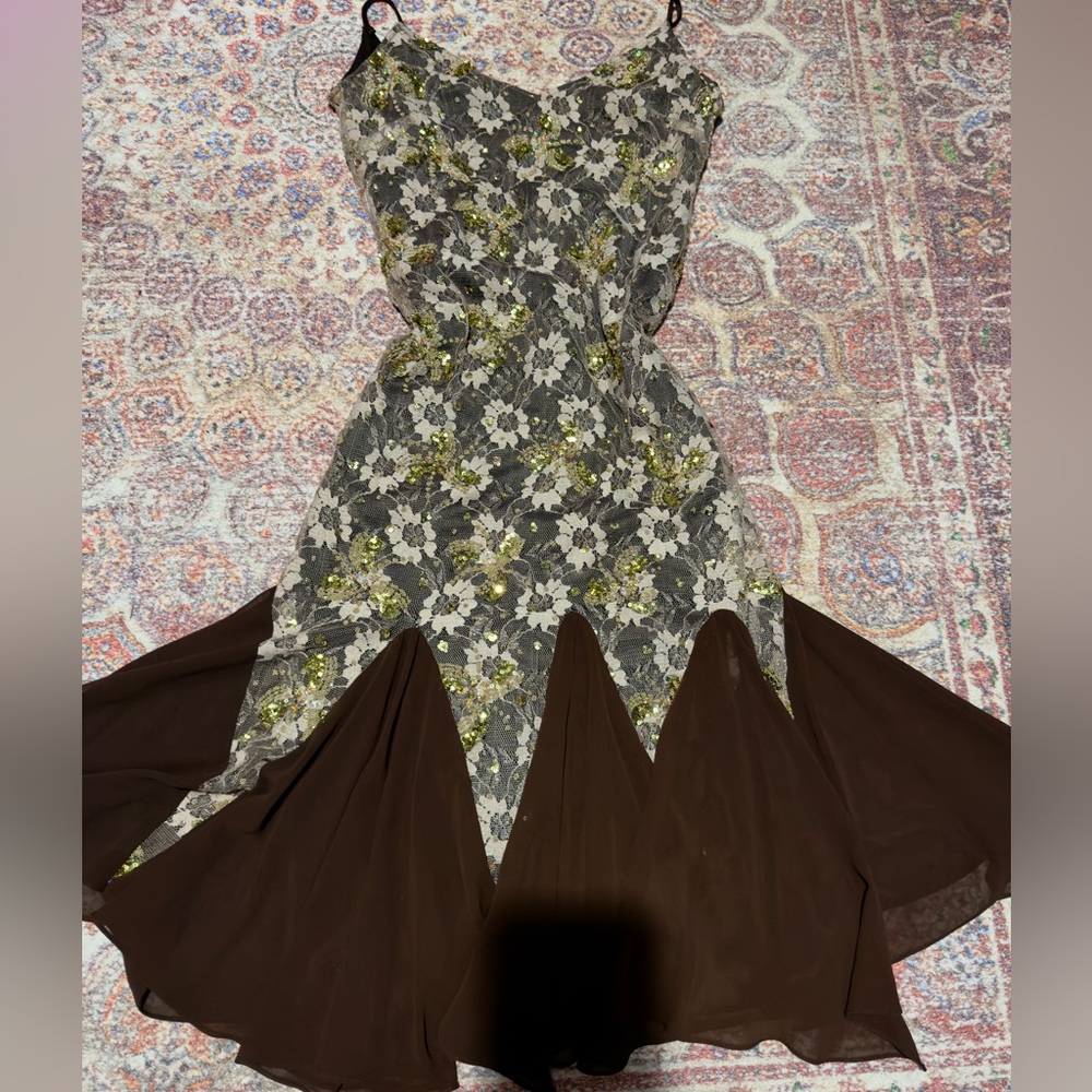 Elegant Floral Lace Dress